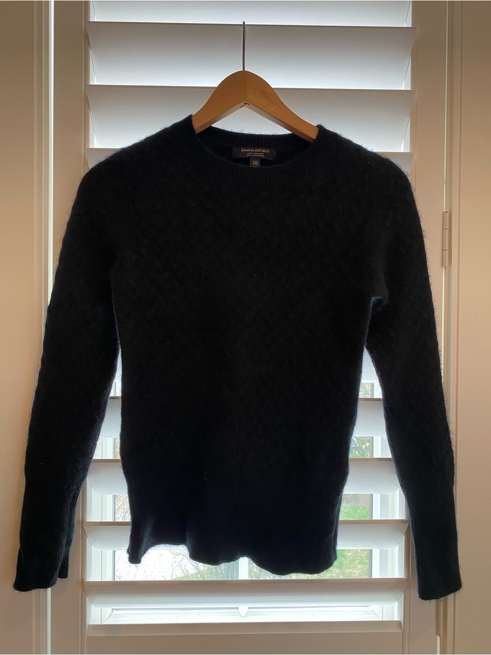 Banana Republic Men's Black Textured Crewneck Sweater